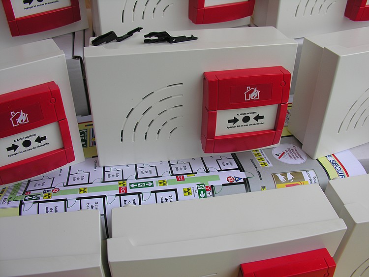 Lot De 2 Alarmes Incendie Type 4 Autonomes - Pour ERP, Pile 9V Incluse, Flash LED